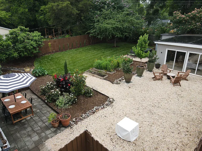 1157 Seneca Pl — Photo 2