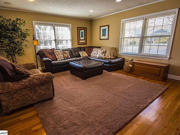 5th image of 108 Woodland Dr #25