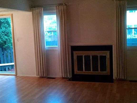 3rd image of 5189 Buckingham Pl #544
