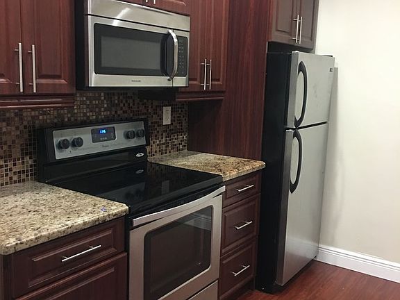 3rd image of 110 Antiquera Ave #1