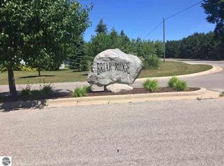 4424 Edgefield Ct #37, Traverse City, MI 49684