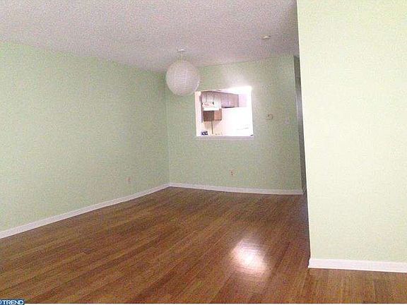 5th image of 113 Plumly Way