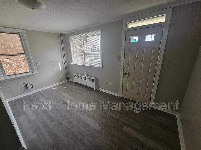 17 S Front St #17A — Photo 3