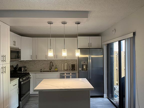 4th image of 241 Lake Arbor Dr