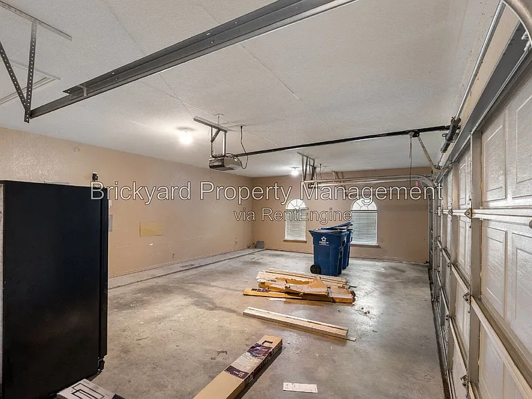 4409 Mitchell Ln — Photo 19
