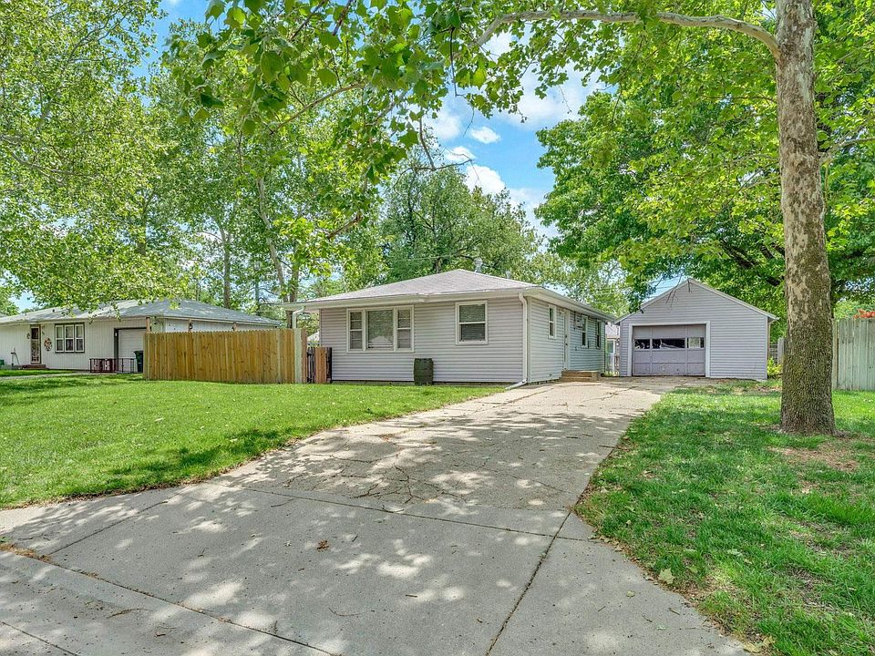 1st image of 709 Frey Dr