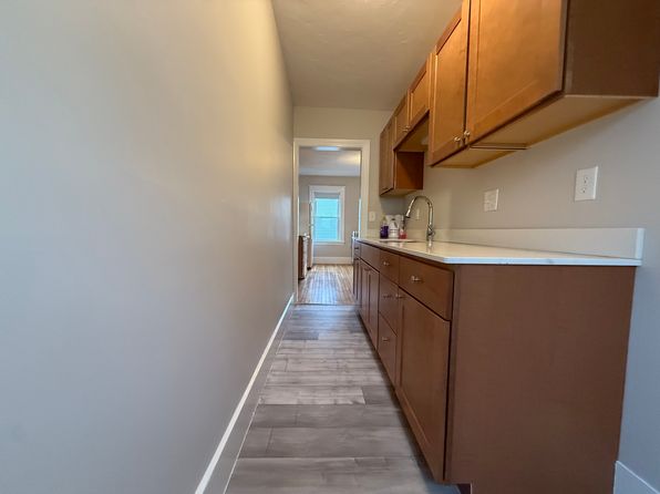 1301 Main St APT 2