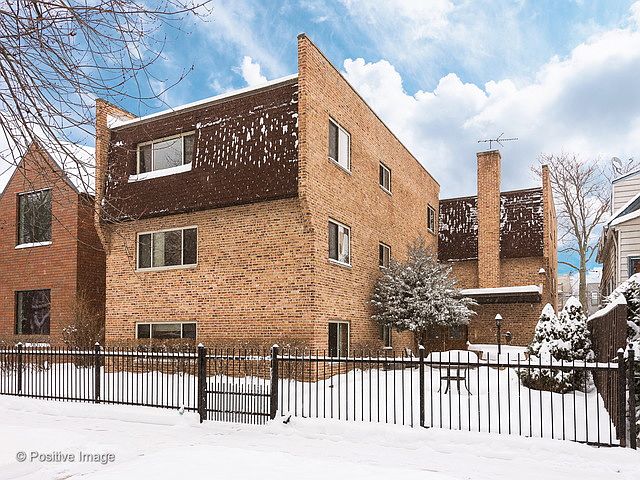 1st image of 4881 N Hermitage Ave APT 201
