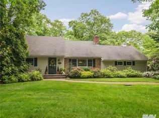 48 Woodhollow Rd, Great River, NY 11739