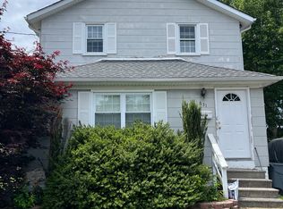 631 Charles St #B, Mount Ephraim, NJ 08059