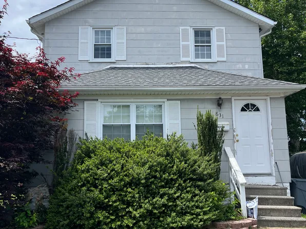 631 Charles St #B, Mount Ephraim, NJ 08059