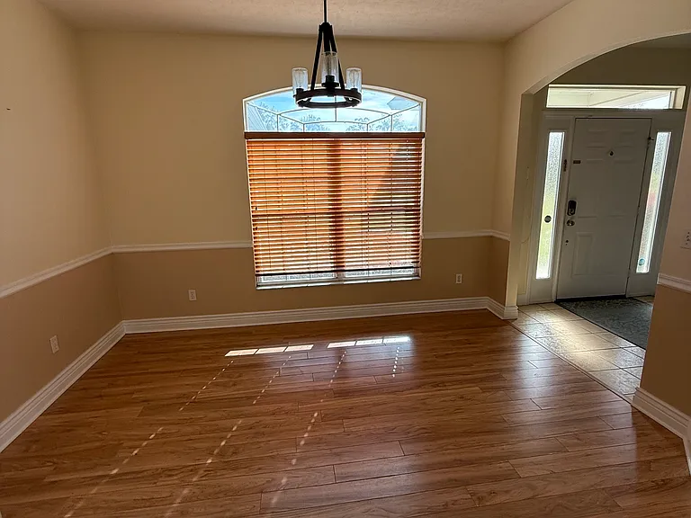 Flexible open space floor plan. Living room and formal dining room/bonus area