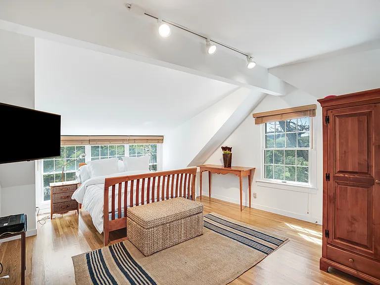 72 Marine Blvd — Photo 19