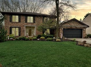 1095 Hathaway Rising, Rochester Hills, MI 48306