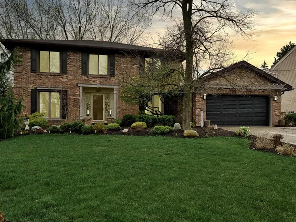 1095 Hathaway Rising, Rochester Hills, MI 48306