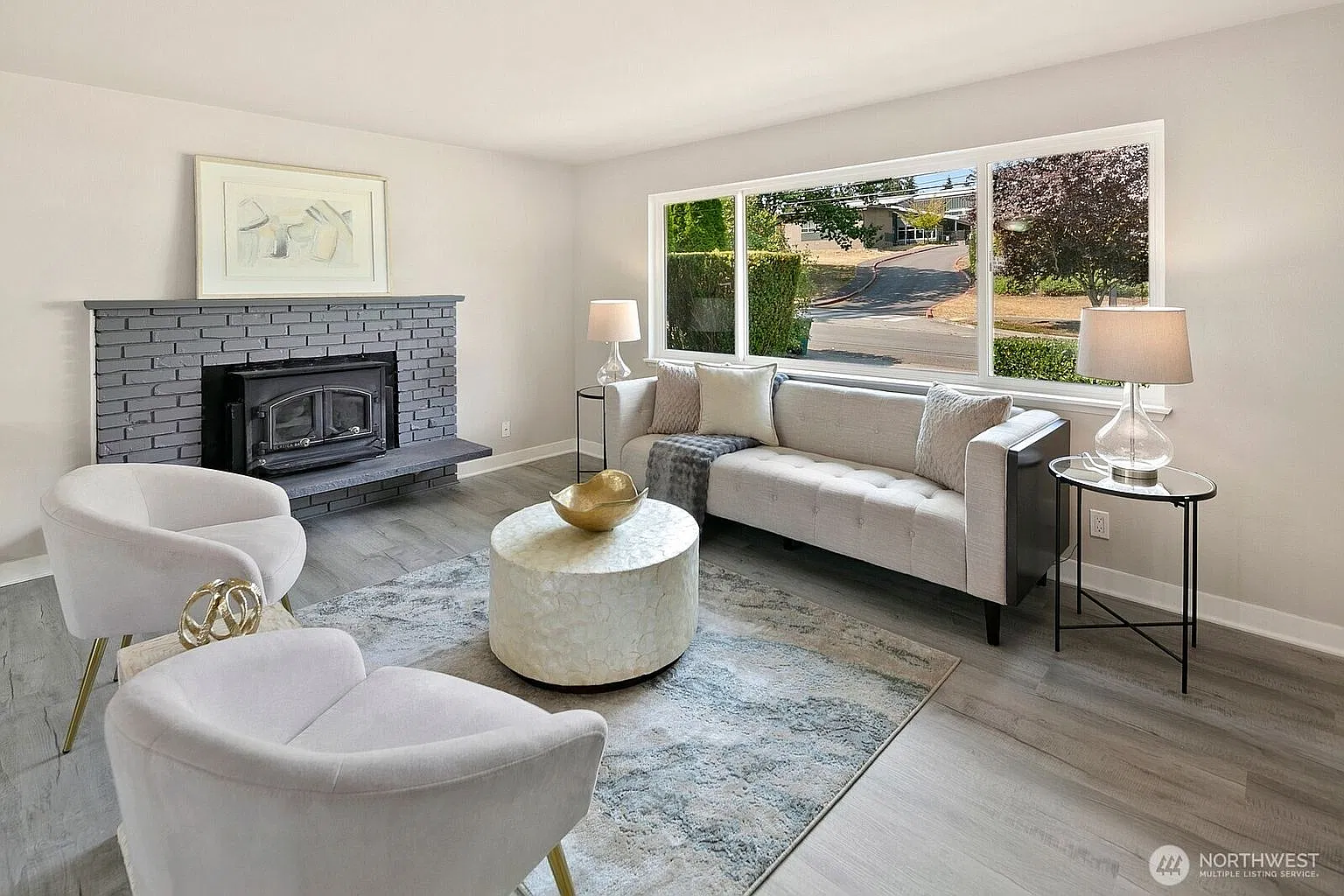 3 bed, 2080 sqft, $3,750 — Photo 4