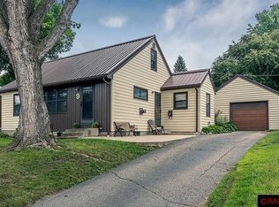 9 Bruce Ct, Mankato, MN 56001