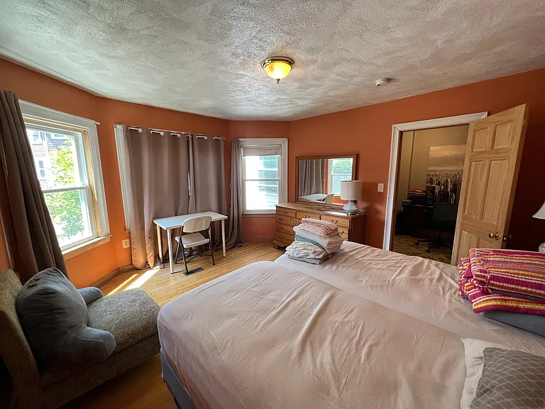17 Holman St #1 — Photo 28