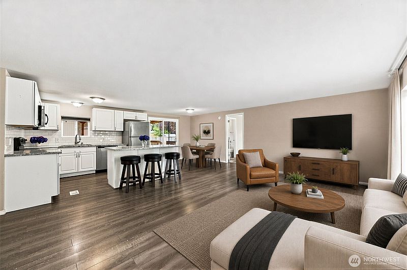 5th image of 13104 Ridge Circle E