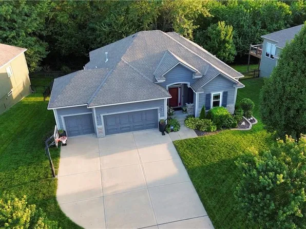 2473 W Elm St, Olathe, KS 66061