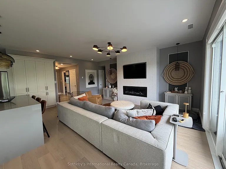658 Johnston Park Ave — Photo 6