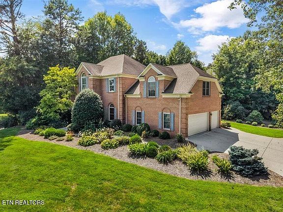 3rd image of 1609 Botsford Dr