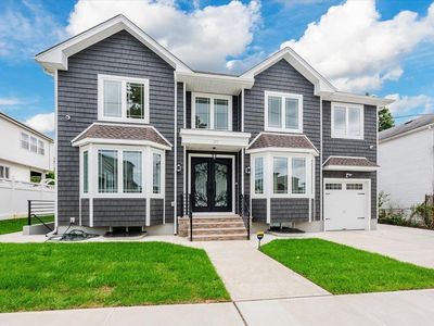 97 Marguerite Ave ave, Elmont, NY, 11003