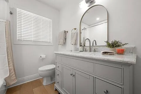 22309 Leadwell St — Photo 33