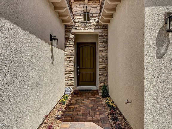 2nd image of 172 Cabo Cruces Dr