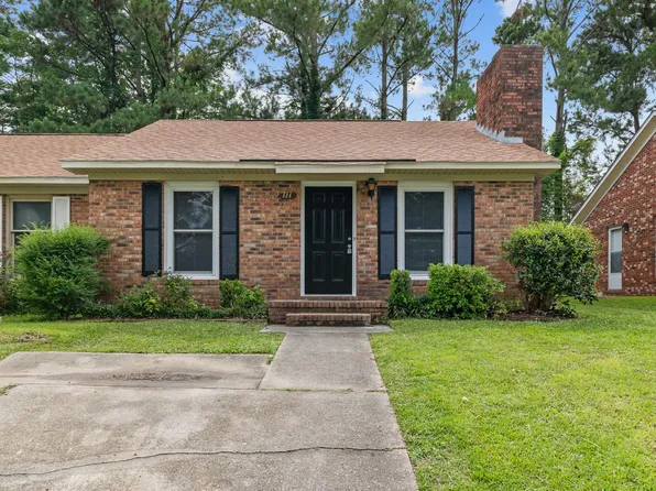 111 Windsor Ct, Jacksonville, NC 28546