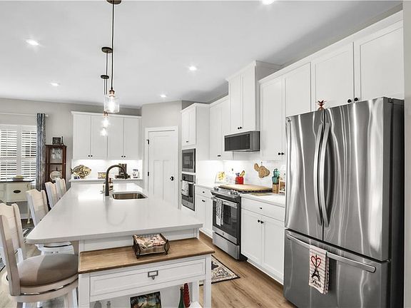 3rd image of 112 Ironsmith Way