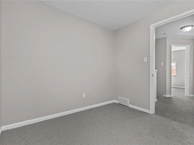 2982 Kestner Ave — Photo 19