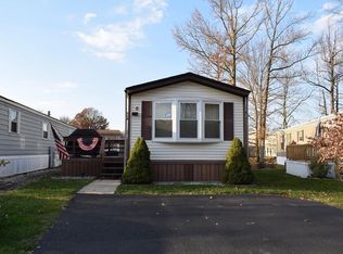 6 Hemingway Dr #0, North Brunswick, NJ 08902