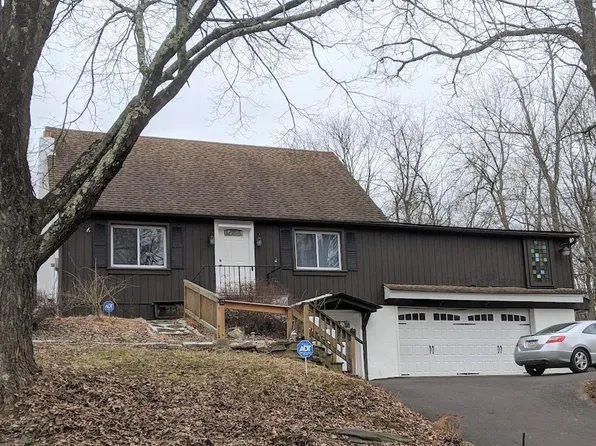 3006 Wild Run Rd, Pennsburg, PA 18073