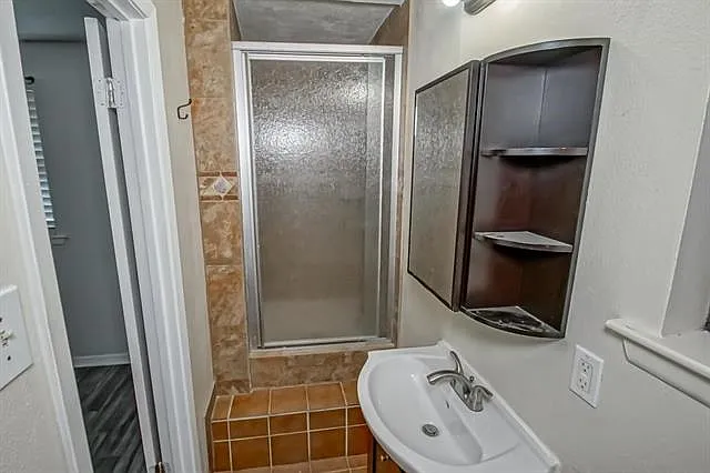 1849 Redwood Dr — Photo 14