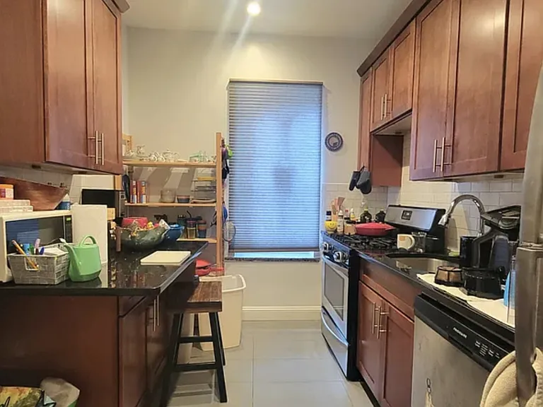 70 Dahill Rd #1H — Photo 4
