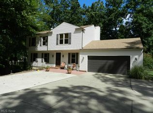 17641 W 130th St #TOWNHOUSE, North Royalton, OH 44133
