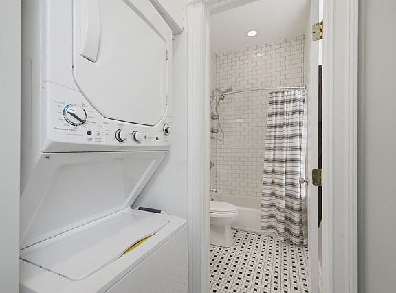 5th image of 1528 N Paulina St APT C