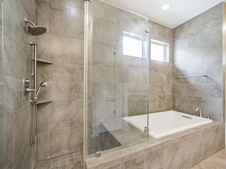 5425A Hidalgo St — Photo 31