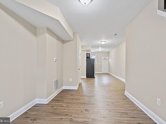 3rd image of 2712 Ashland Ave