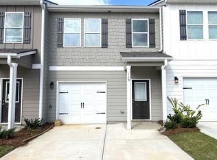 119 Village Green Dr, Adairsville, GA 30103