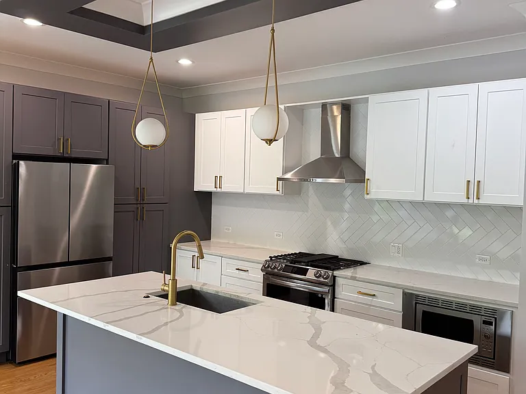 6004 S Rhodes Ave #2N — Photo 3
