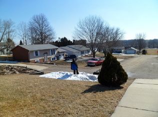 107 Patricia Ct NE, Shellsburg, IA 52332