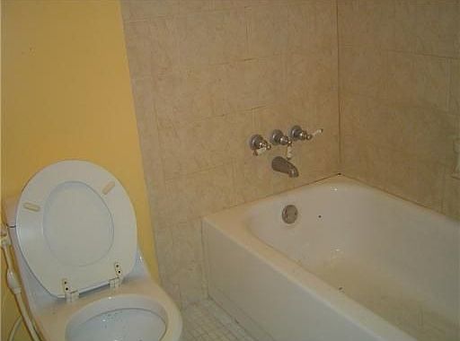 5th image of 17570 Atlantic Blvd APT 117