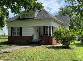 839 N Jefferson Ave, Iola, KS 66749