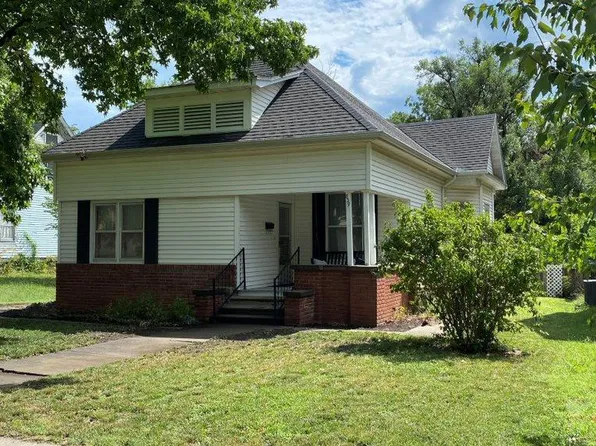 839 N Jefferson Ave, Iola, KS 66749