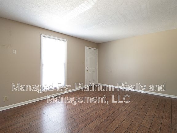 4th image of 1436 E McCan Dr