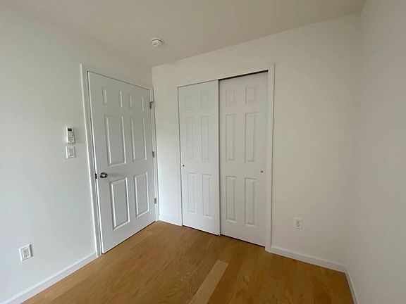 3rd image of 42-29 Parsons Blvd #3E