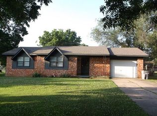 808 E Linn St, Wagoner, OK 74467