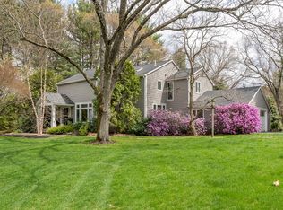 27 Draper Rd, Wayland, MA 01778